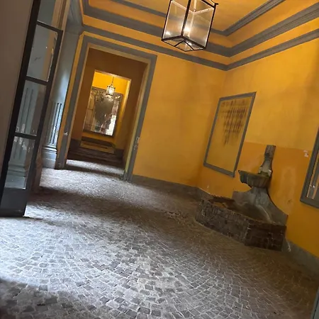 Golden - Un Piccolo Loft Nel Cuore Di